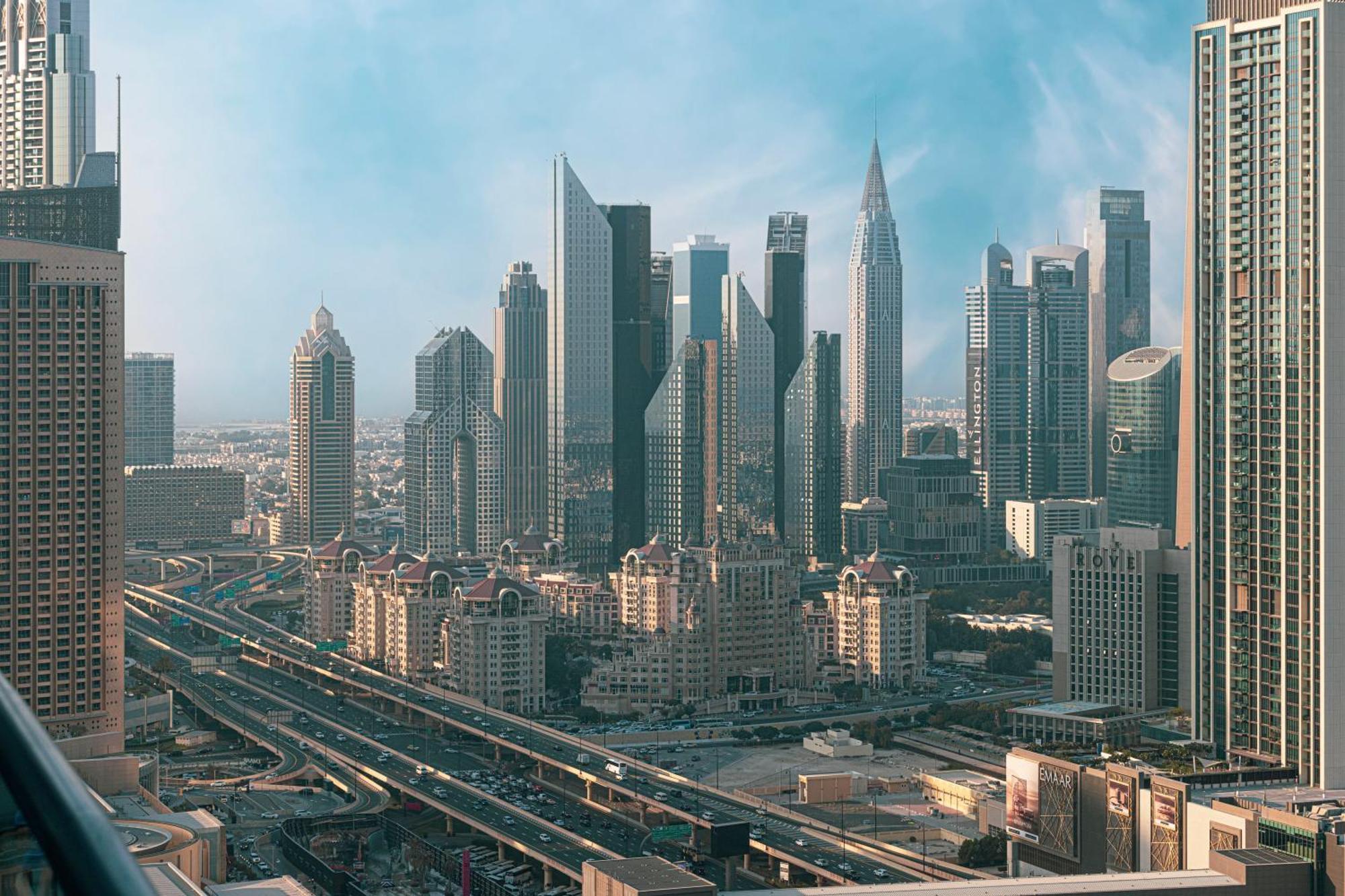 Damac Maison Mall Street 2 Bedroom Upgraded شقة *